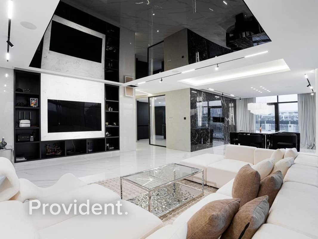 6-bedroom freehold villa in DAMAC Hills — photo 2 of 5