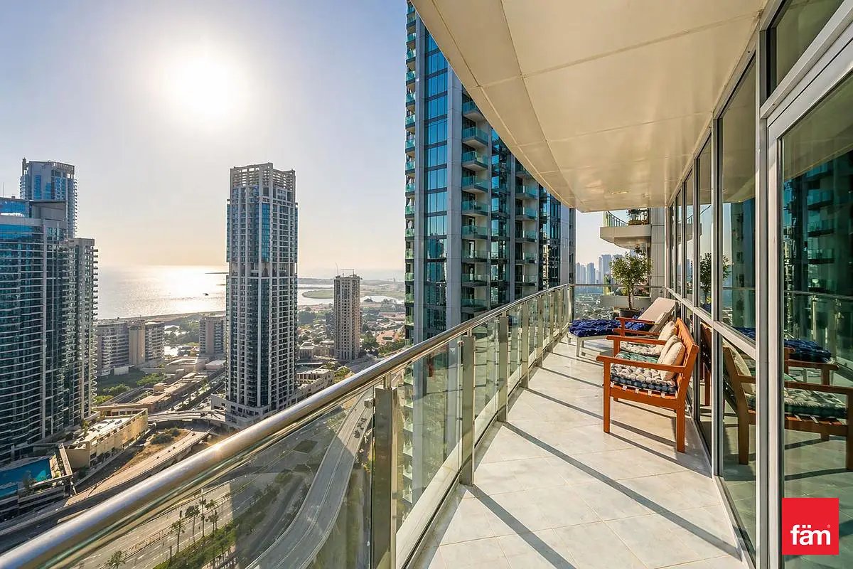 3-bedroom freehold apartment in Dubai Marina — photo 1 of 5