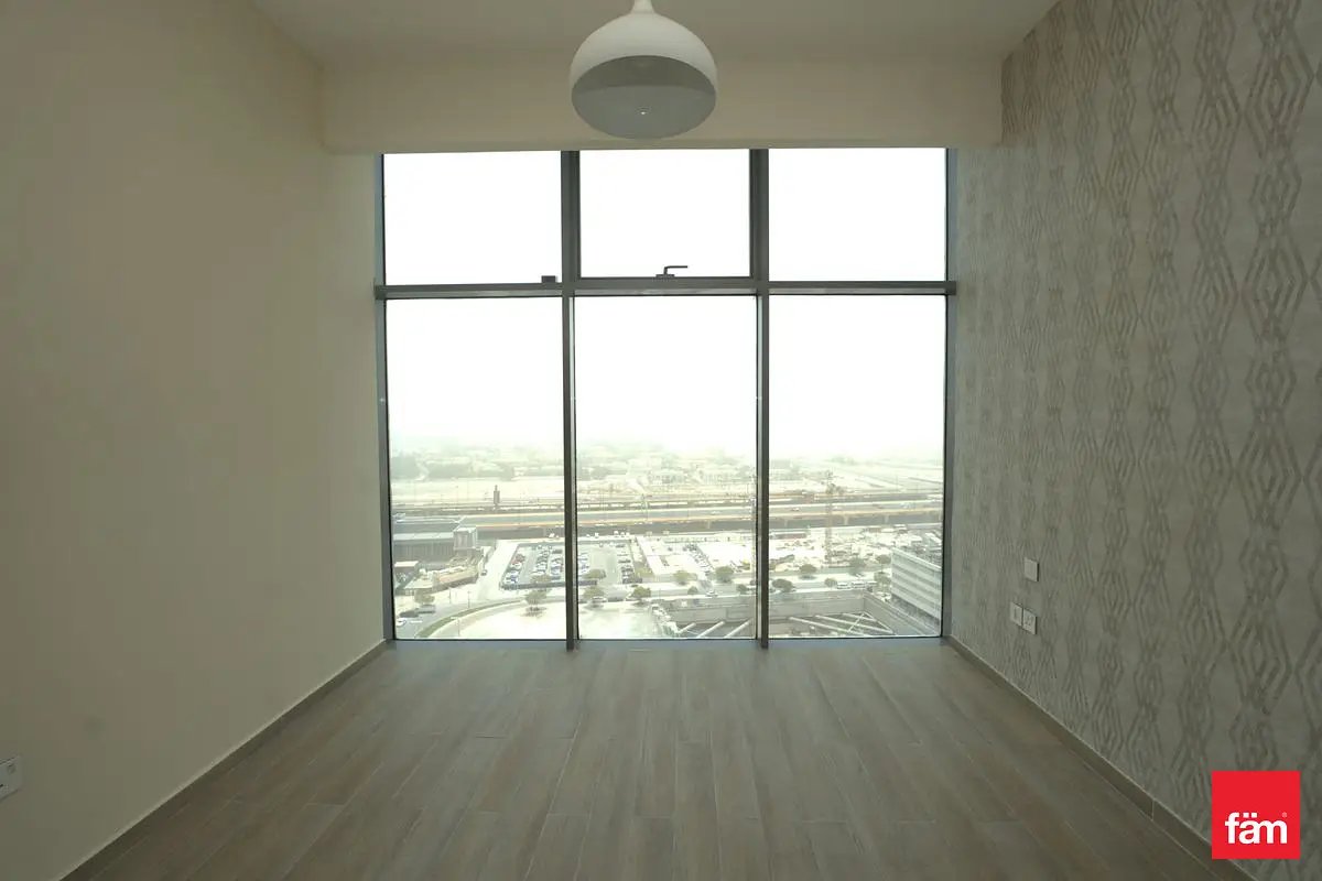 3-bedroom freehold apartment in Downtown Dubai — photo 3 of 5