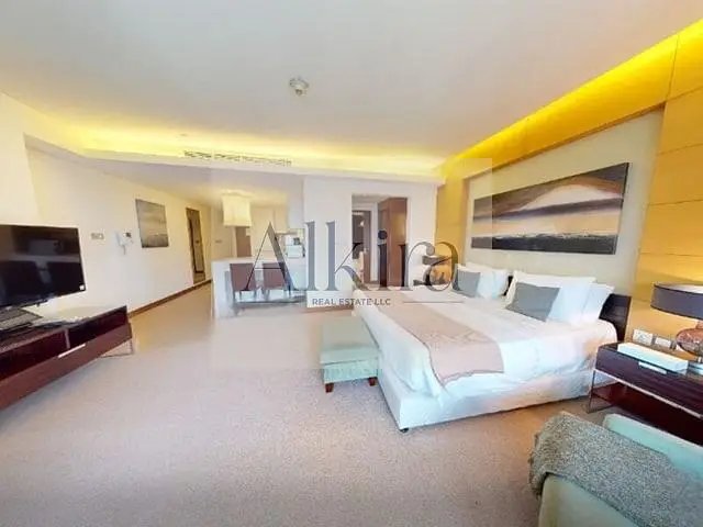 studio freehold apartment in Downtown Dubai — photo 5 of 5
