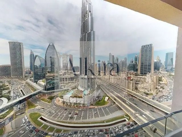 studio freehold apartment in Downtown Dubai — photo 1 of 5