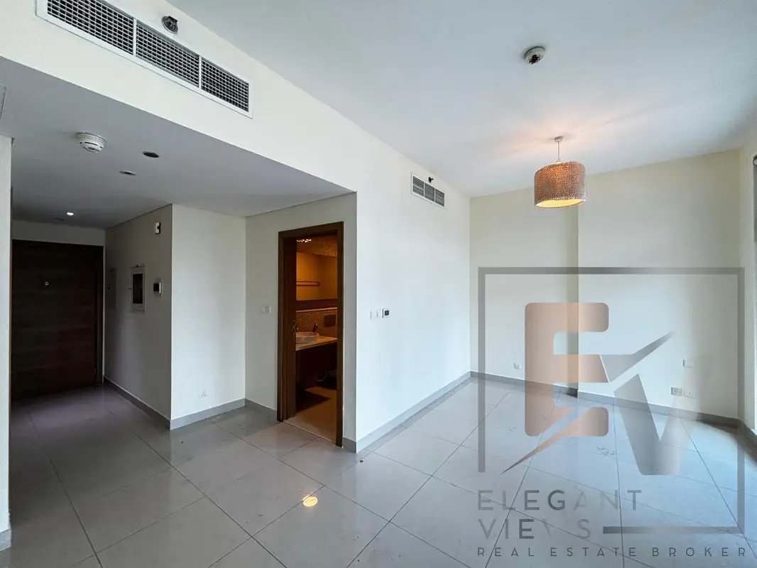 studio freehold apartment in Downtown Dubai — photo 5 of 5