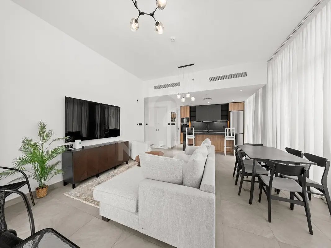 2-bedroom freehold apartment in Downtown Dubai — photo 1 of 5
