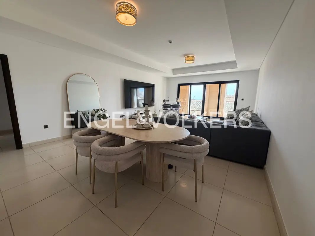2-bedroom freehold apartment in Palm Jumeirah — photo 3 of 5