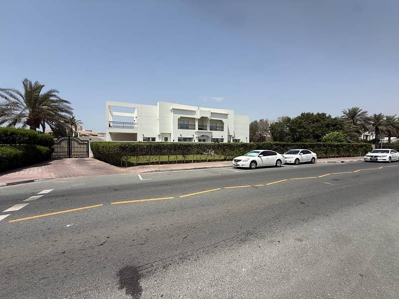 6-bedroom freehold villa in Al Safa — photo 4 of 5