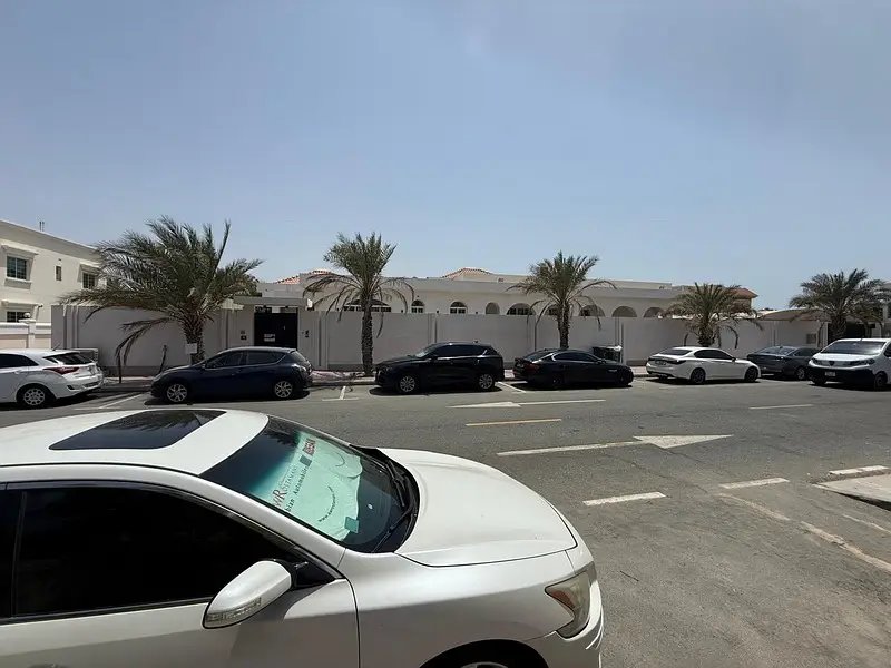6-bedroom freehold villa in Al Safa — photo 3 of 5