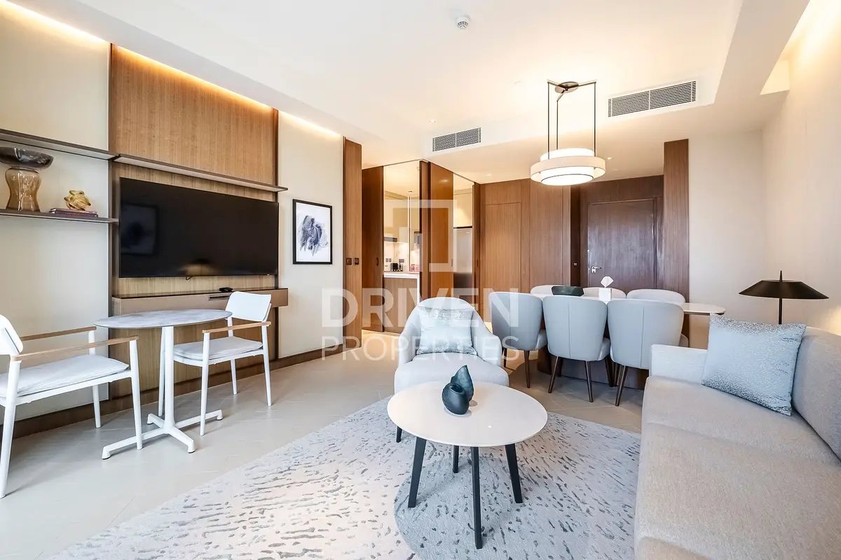 3-bedroom freehold apartment in Downtown Dubai — photo 1 of 5