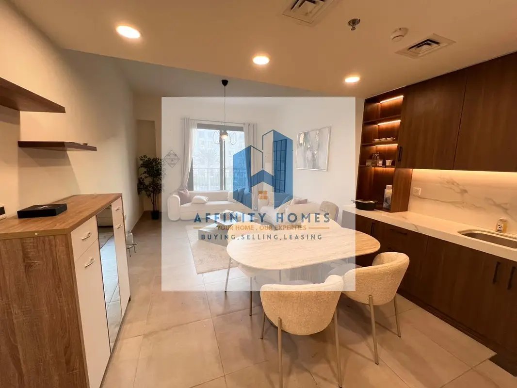 2-bedroom freehold apartment in Town Square — photo 2 of 5
