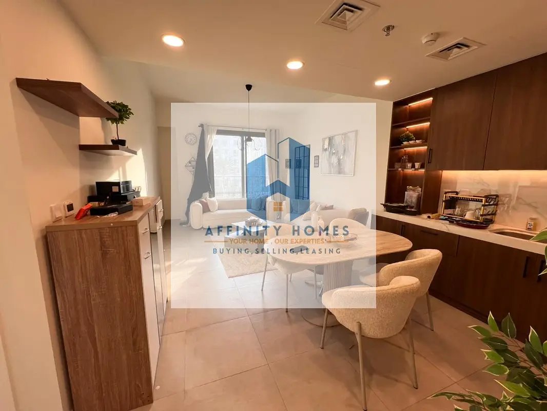 2-bedroom freehold apartment in Town Square — photo 3 of 5