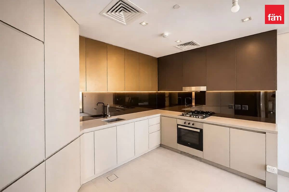 studio freehold apartment in Business Bay — photo 4 of 5