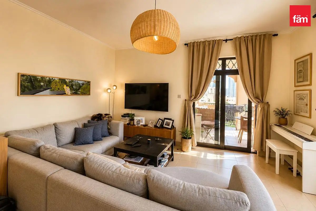 2-bedroom freehold apartment in Downtown Dubai — photo 3 of 5
