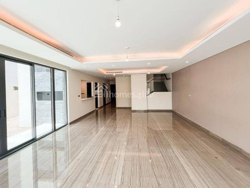 6-bedroom freehold villa in DAMAC Hills — photo 3 of 4