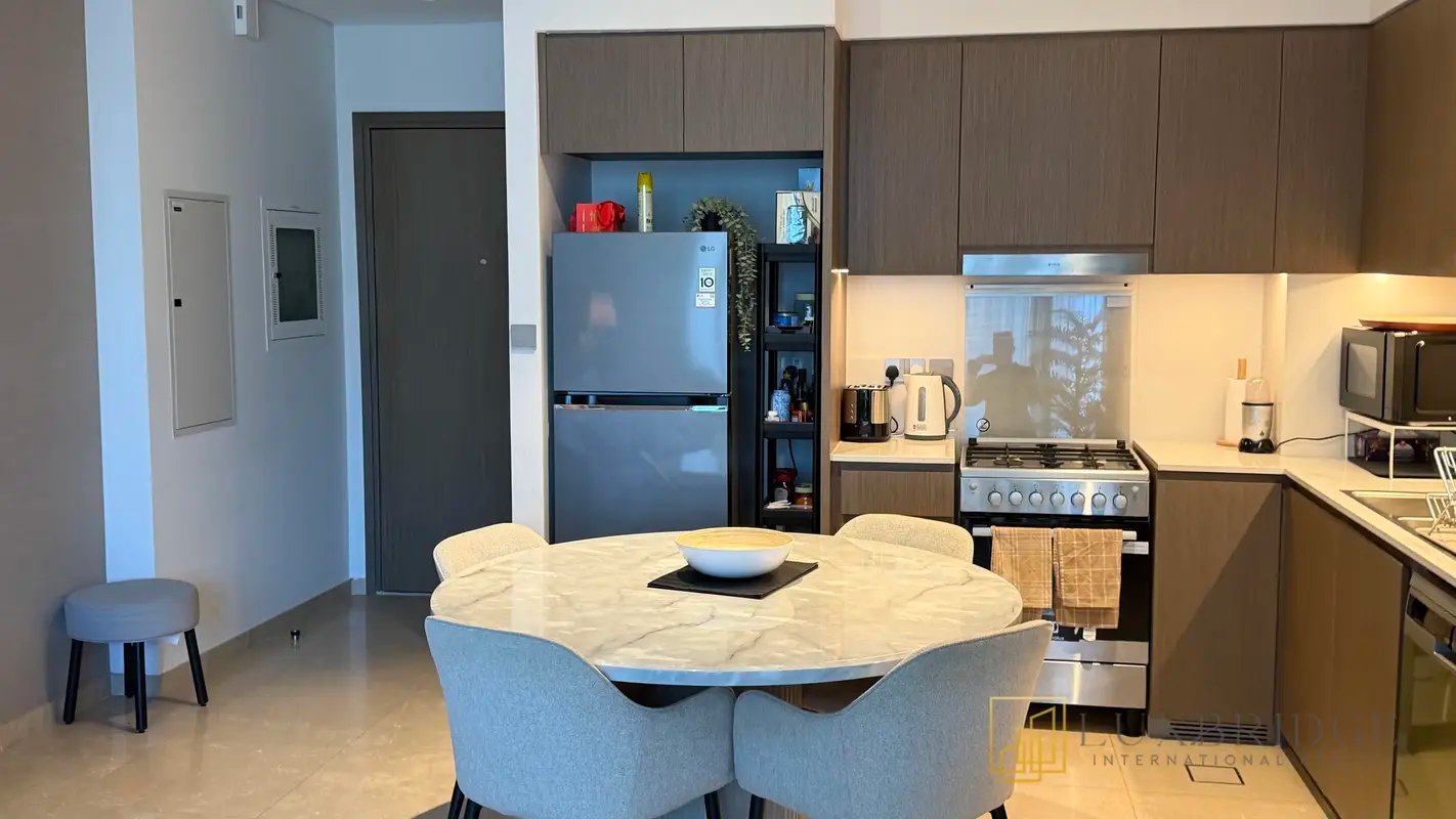 2-bedroom freehold apartment in Downtown Dubai — photo 3 of 5