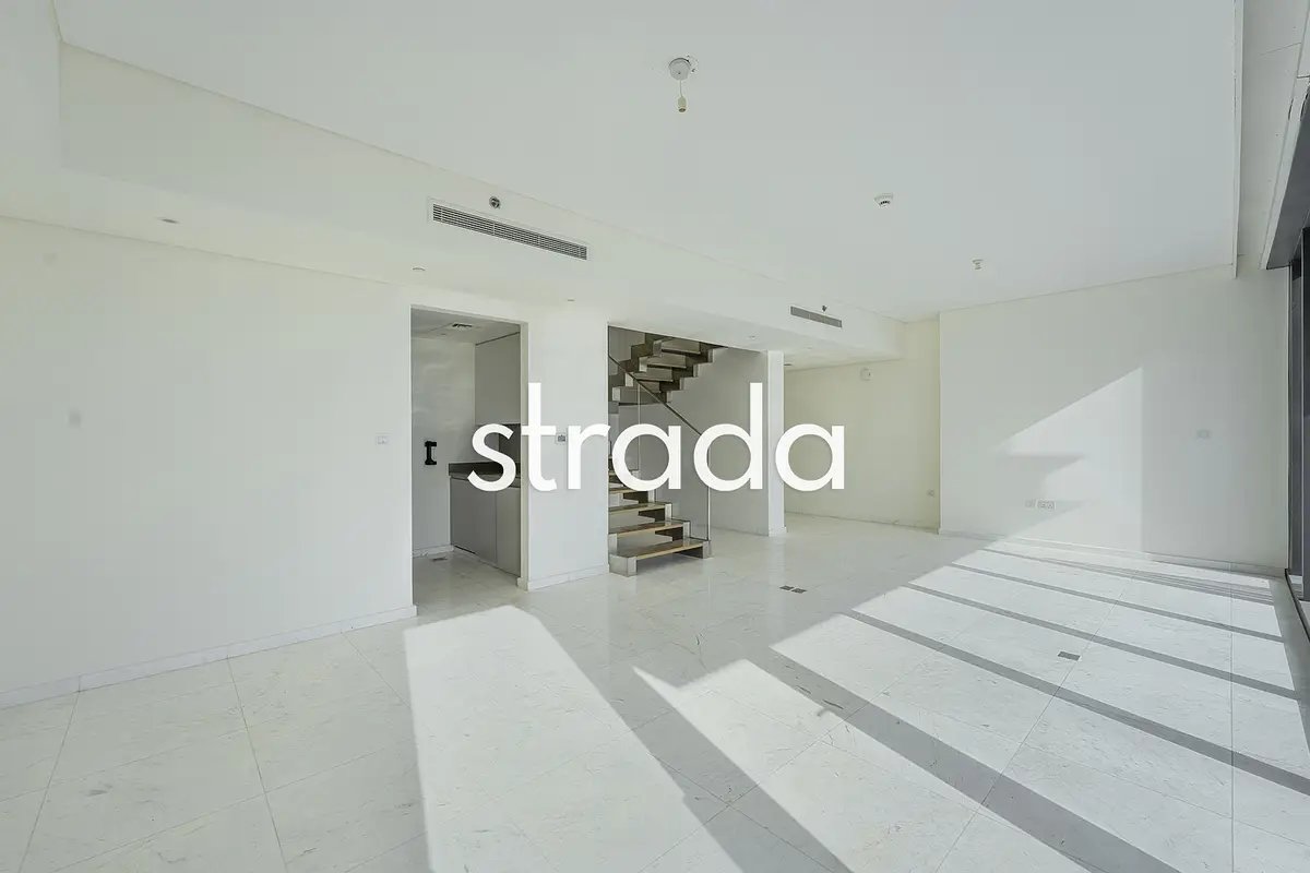 2-bedroom freehold apartment in Downtown Dubai — photo 1 of 5