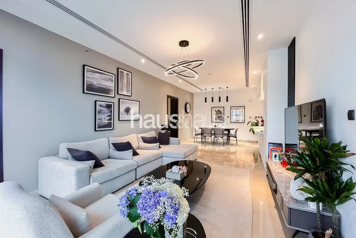 2-bedroom freehold apartment in Downtown Dubai — photo 3 of 5