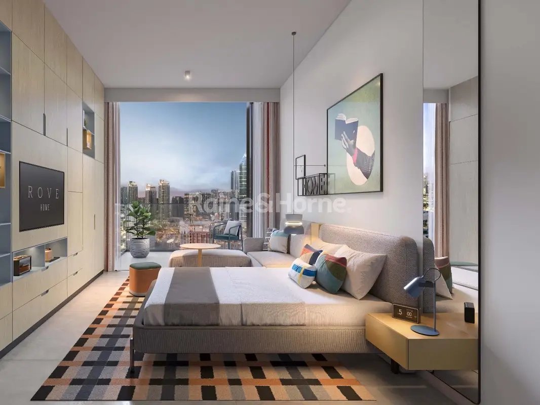 studio freehold apartment in Downtown Dubai — photo 2 of 4