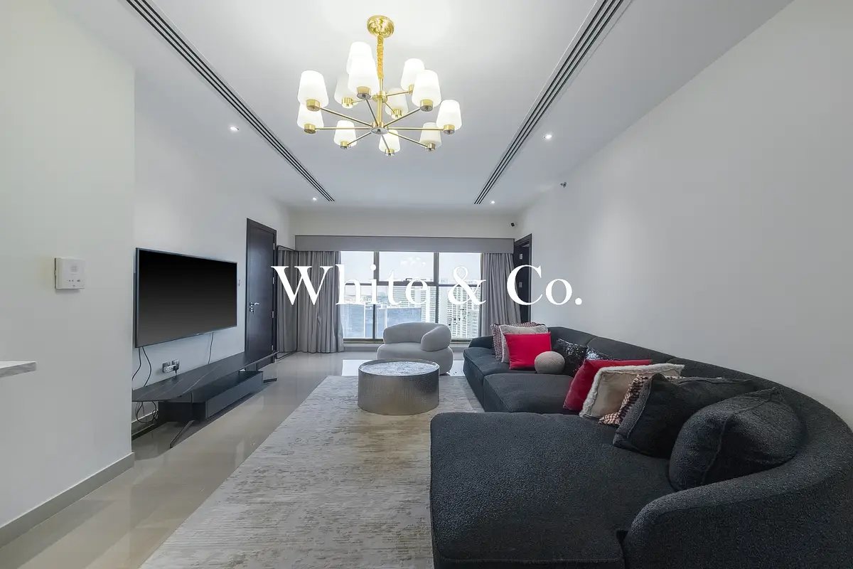 2-bedroom freehold apartment in Downtown Dubai — photo 1 of 4