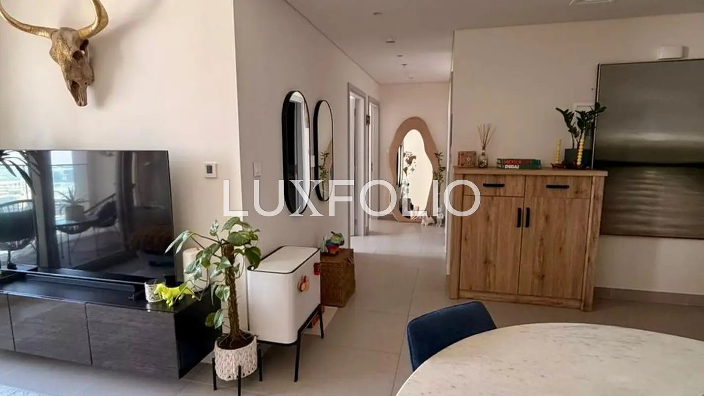2-bedroom freehold apartment in Downtown Dubai — photo 1 of 4