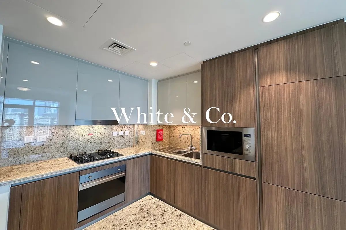 2-bedroom freehold apartment in Downtown Dubai — photo 2 of 4