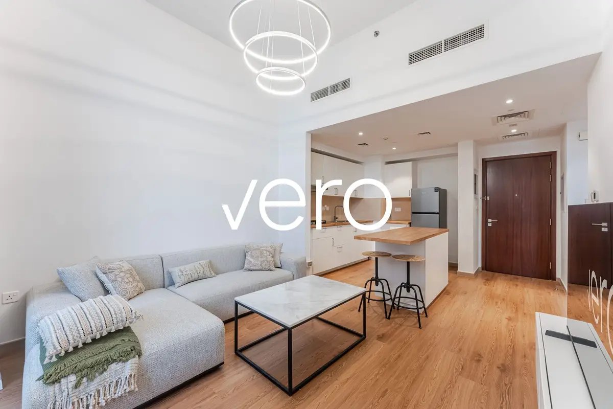 1-bedroom freehold apartment in Town Square — photo 4 of 4
