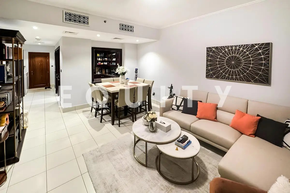 2-bedroom freehold apartment in Downtown Dubai — photo 1 of 5