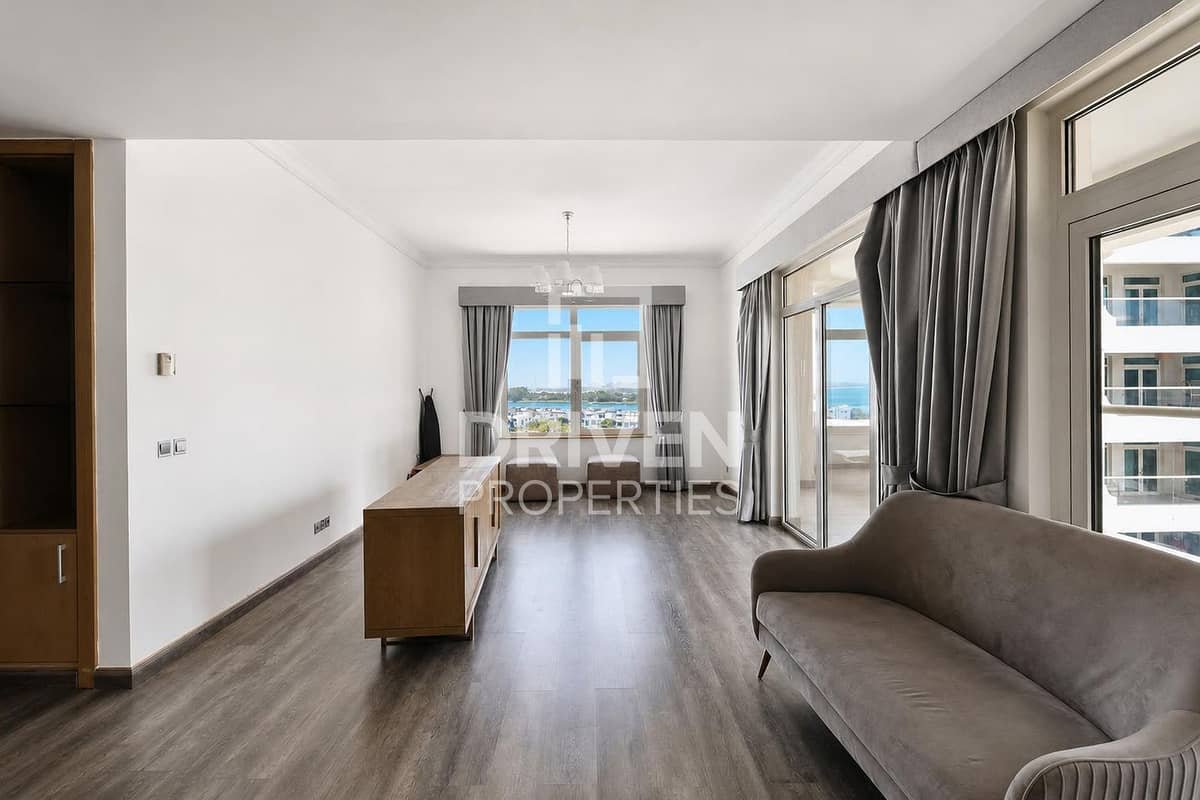 3-bedroom freehold apartment in Palm Jumeirah — photo 1 of 4