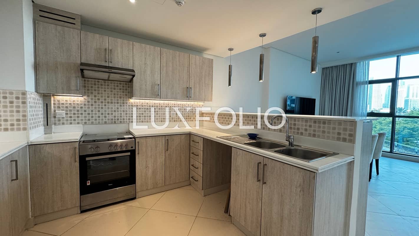 3-bedroom freehold apartment in Palm Jumeirah — photo 2 of 5