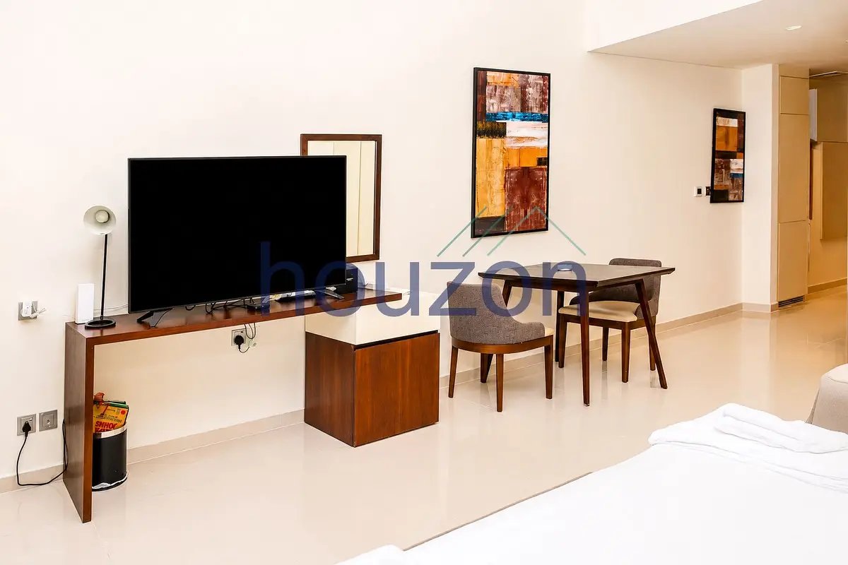 studio freehold apartment in Business Bay — photo 3 of 5