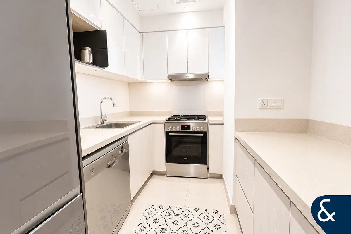 2-bedroom freehold apartment in Dubai Hills Estate — photo 2 of 4