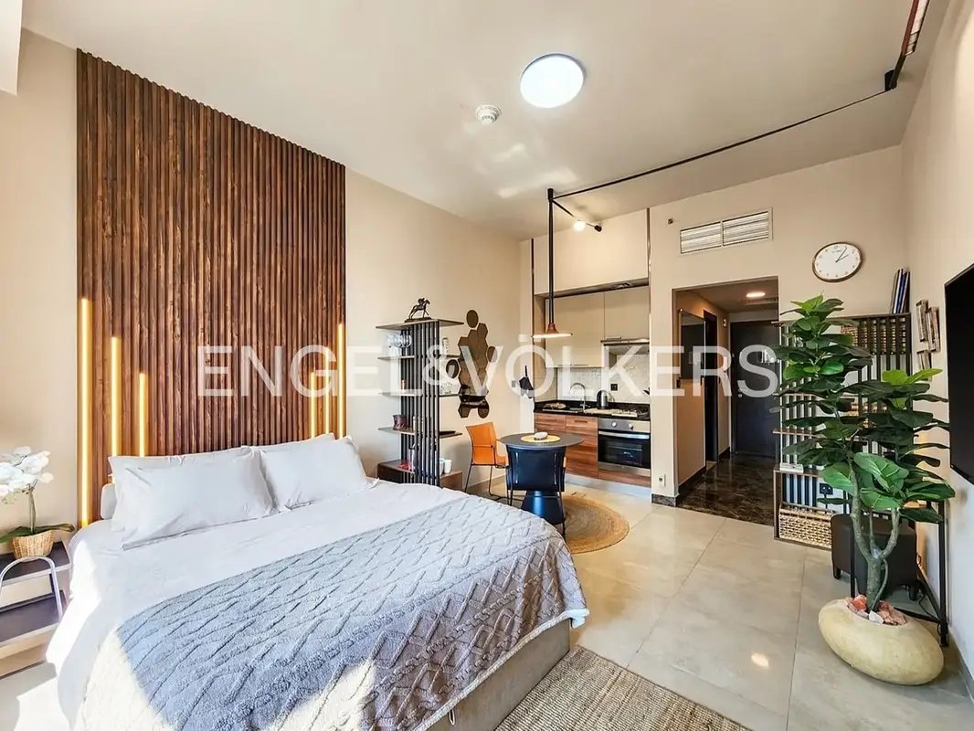 studio freehold apartment in Dubai Marina — photo 3 of 5