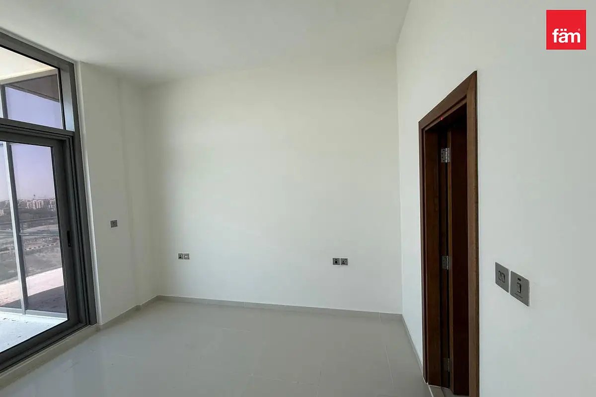 2-bedroom freehold apartment in DAMAC Hills — photo 5 of 5