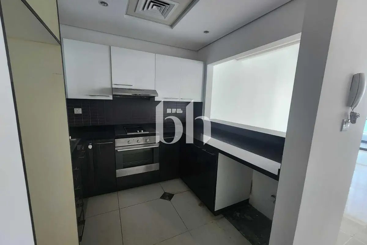 studio freehold apartment in Dubai Marina — photo 3 of 5