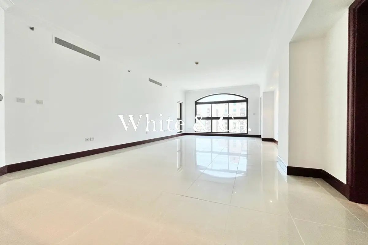 2-bedroom freehold apartment in Palm Jumeirah — photo 3 of 5