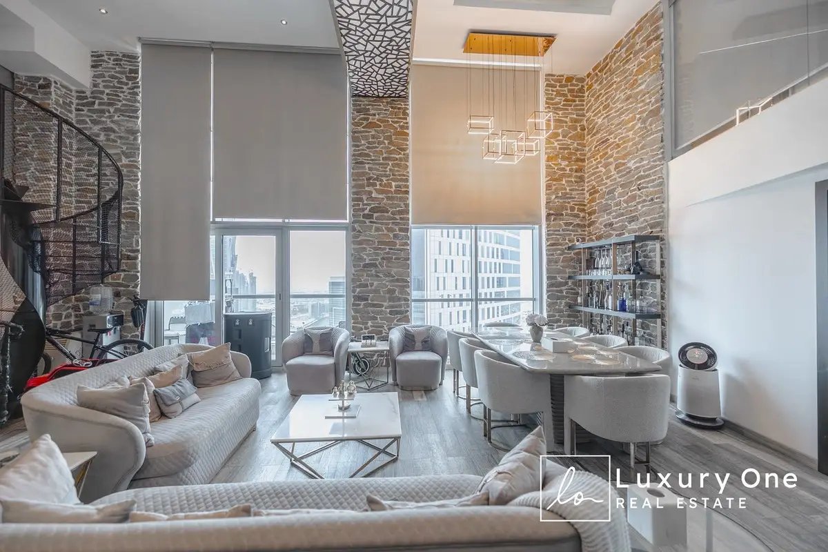 3-bedroom freehold apartment in Business Bay — photo 3 of 5