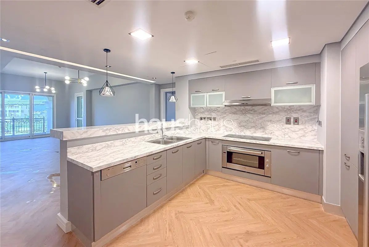 2-bedroom freehold apartment in Palm Jumeirah — photo 5 of 5