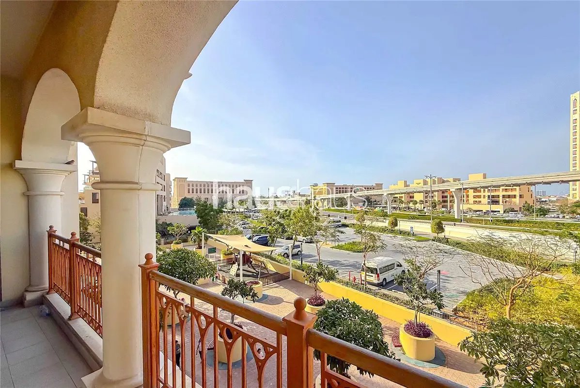 2-bedroom freehold apartment in Palm Jumeirah — photo 3 of 5