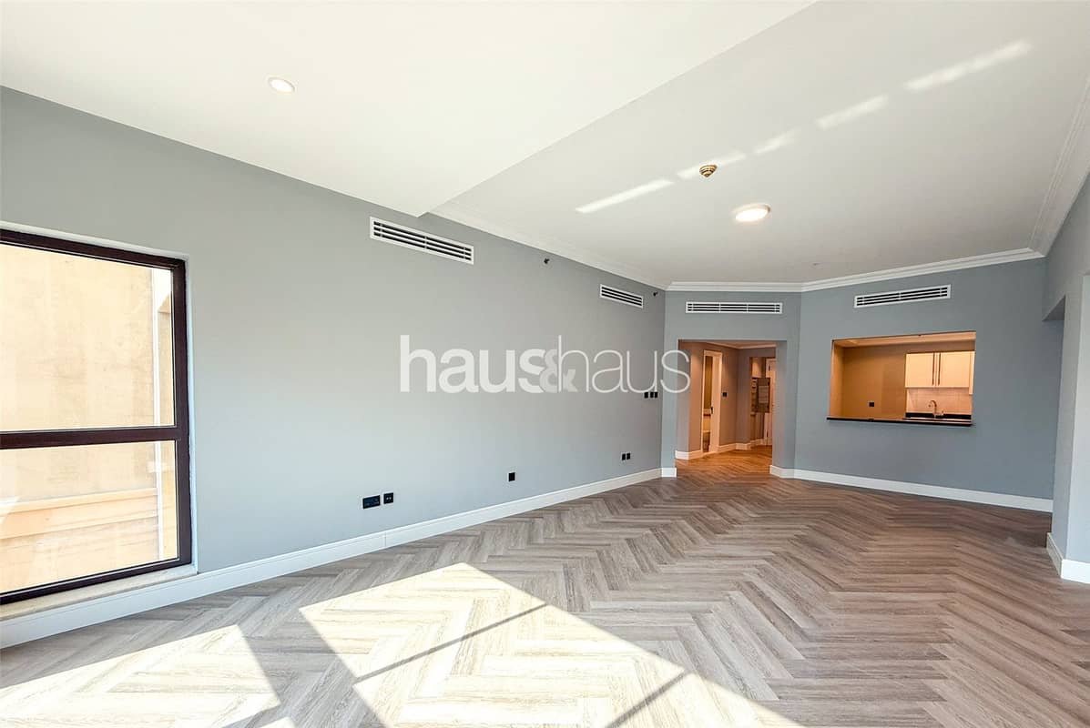 2-bedroom freehold apartment in Palm Jumeirah — photo 2 of 5