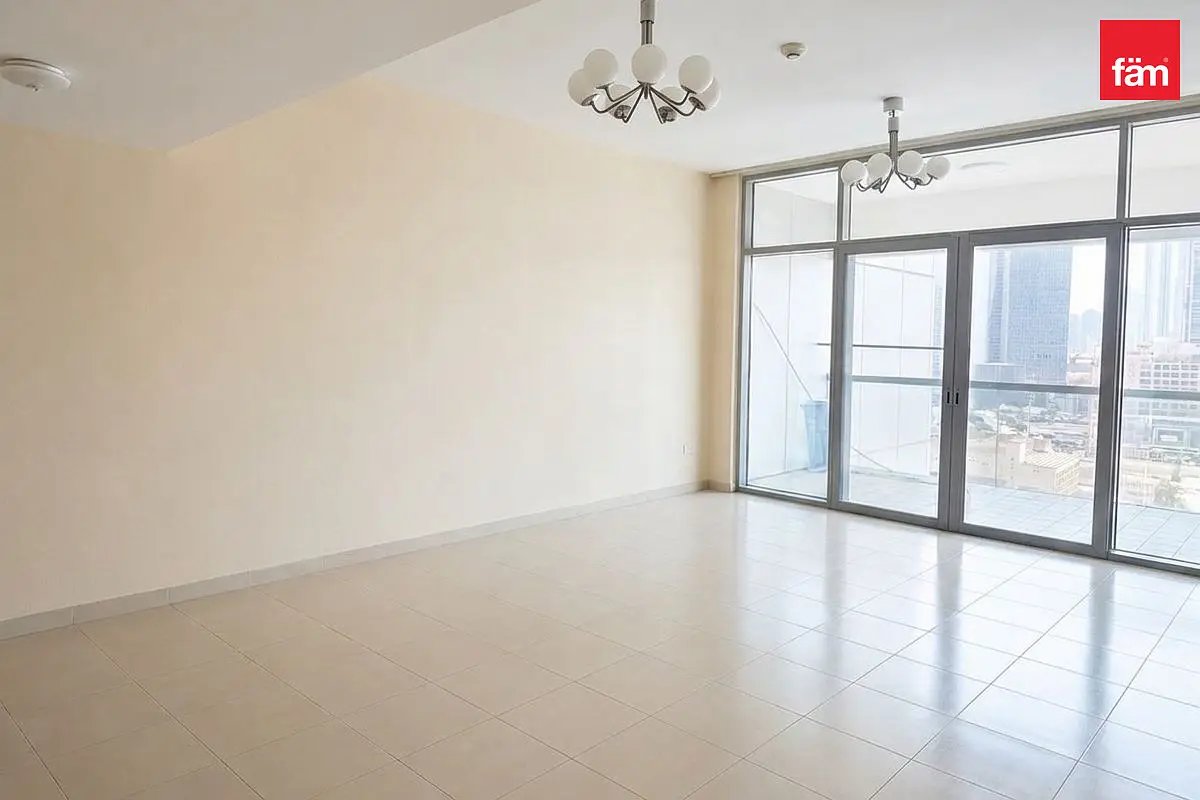 1-bedroom freehold apartment in Business Bay — photo 1 of 5